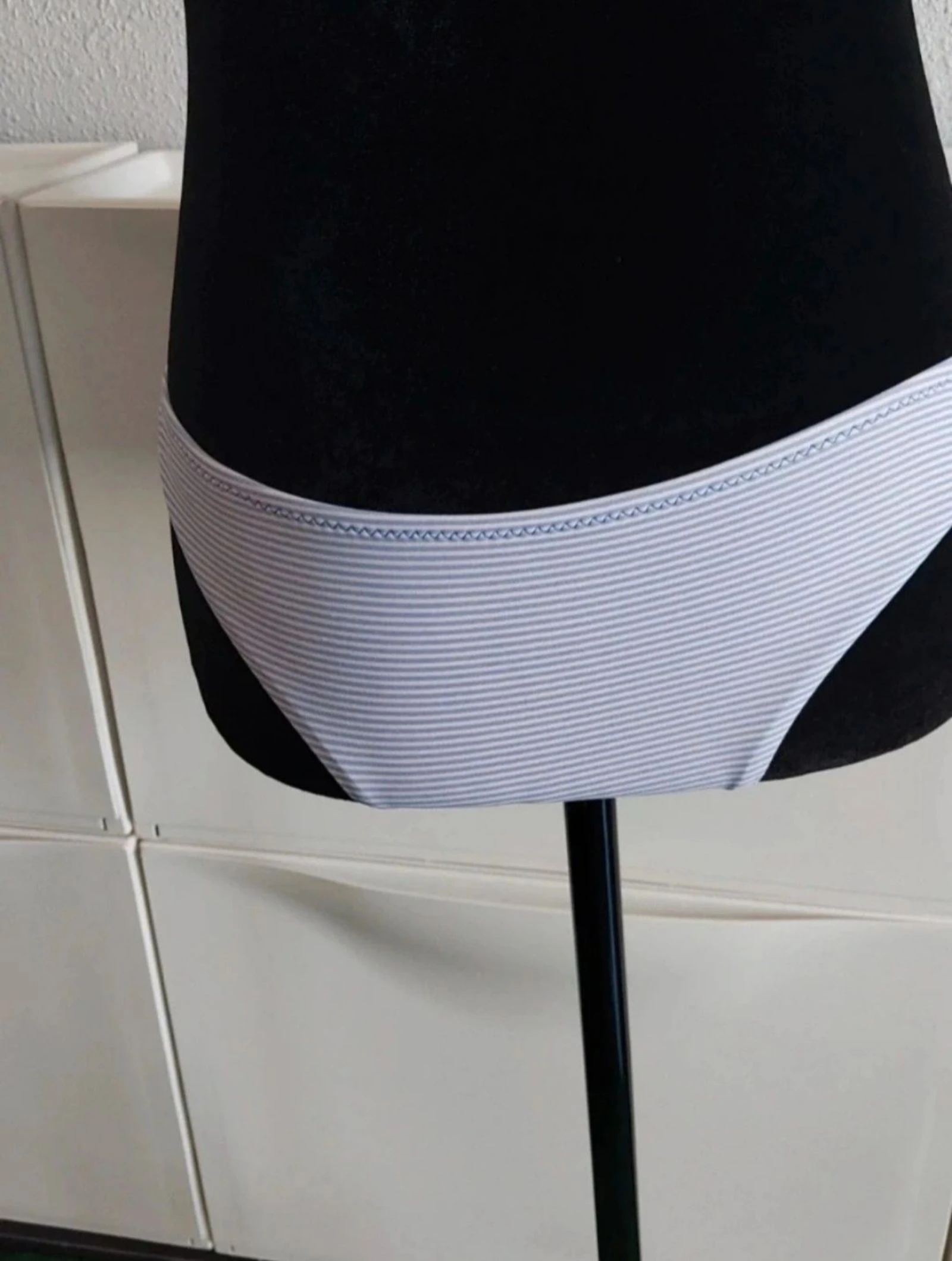 🏵bikini bonito de riscas com folhos tamanho 36🏵 – photo 4